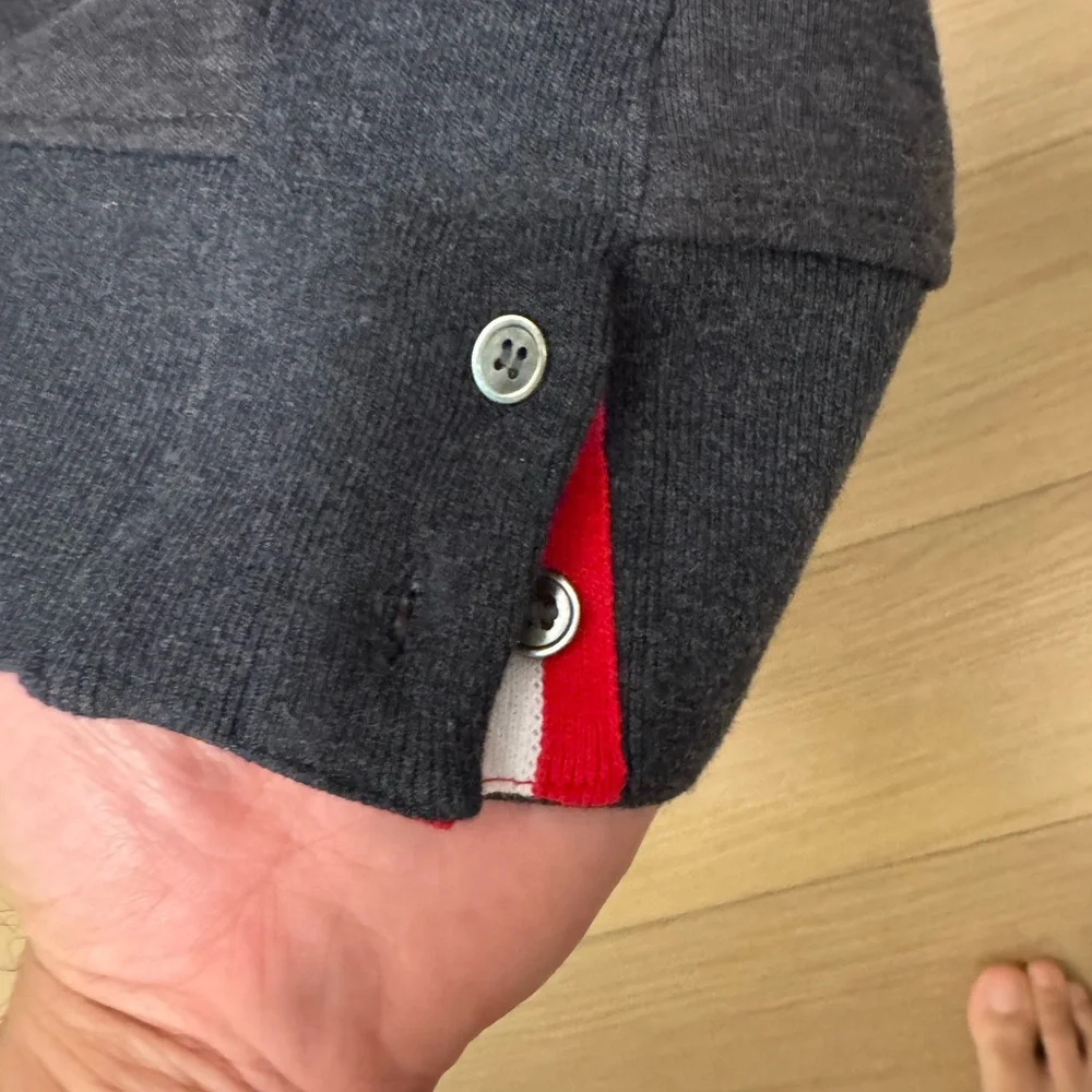 Vintage 2000’s Four striped Sleeve Thome Browne Charcoal Crewneck Sweatshirt - Picture 5 of 8